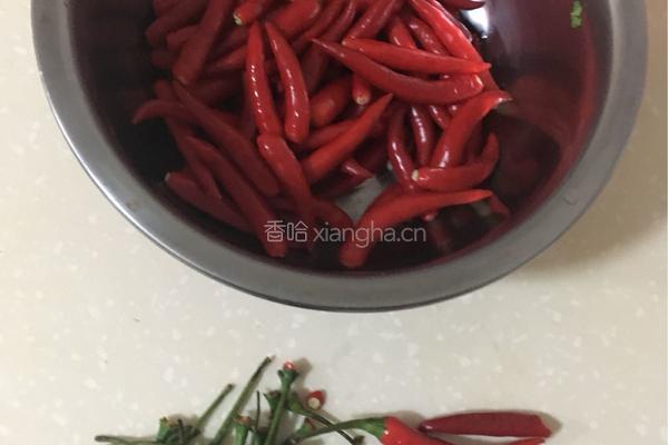 小红米椒保存法的做法图解1