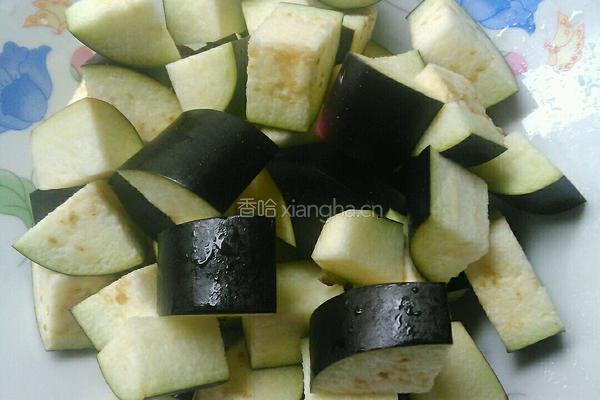 青豆烧茄子的做法图解3