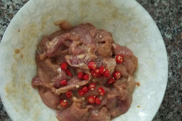 甜椒炒肉片的做法图解5