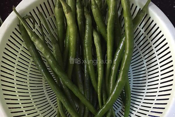 青辣椒酱的做法图解1