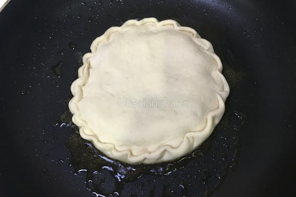 黄金牛肉菜盒的做法图解3