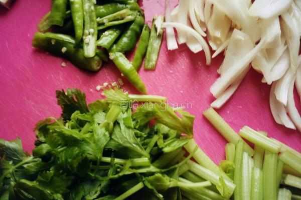 尖椒牛肉的做法图解3