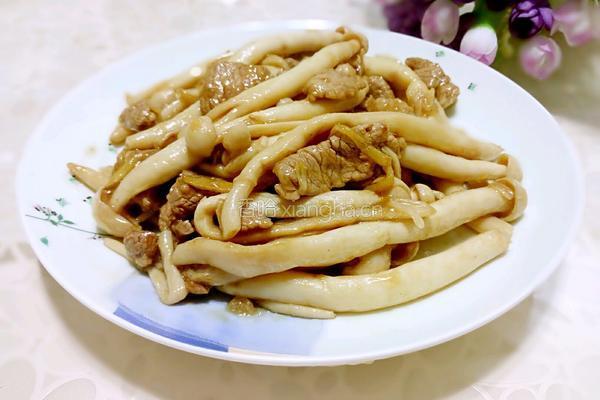 海鲜菇炒肉的做法图解13