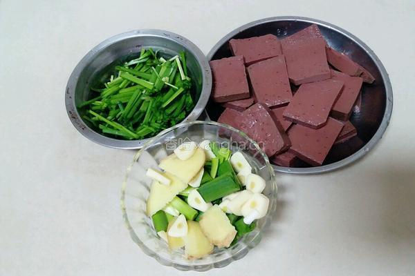 韭香羊血的做法图解2