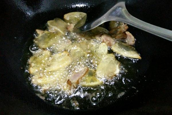 腊肉炒笋干的做法图解7
