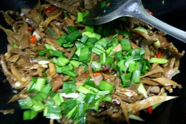腊肉炒笋干的做法图解13