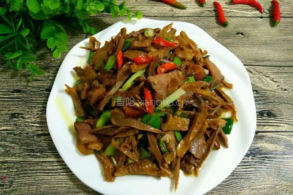 腊肉炒笋干的做法图解15