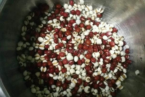 山药薏米红豆粥的做法图解1