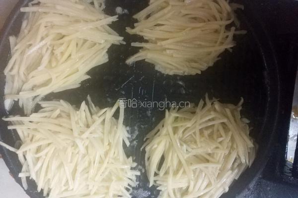 土豆鸡蛋饼的做法图解2