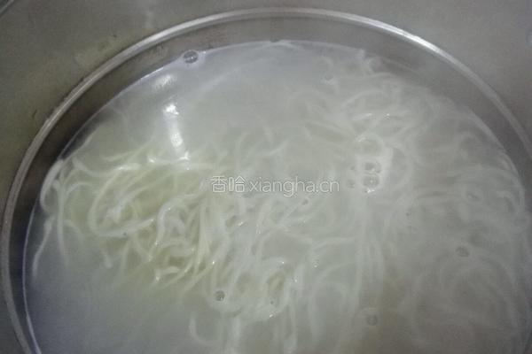 蔬菜炒面的做法图解2
