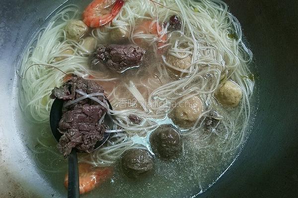 牛肉面条汤的做法图解5
