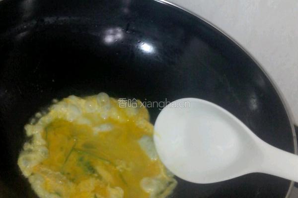 玉米香菜甜蛋炒饭的做法图解5