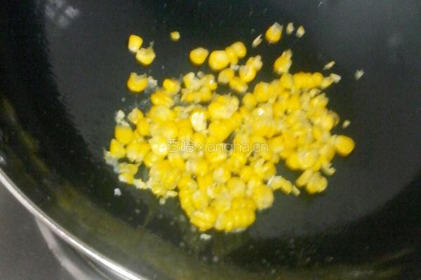 玉米香菜甜蛋炒饭的做法图解7
