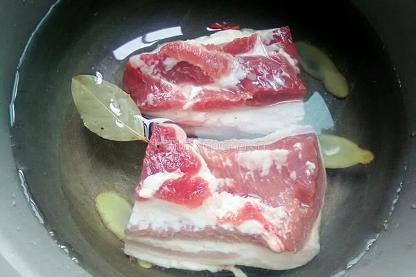 香干炒回锅肉的做法图解1