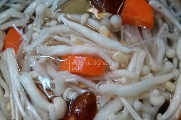 蘑菇素菜汤的做法图解3