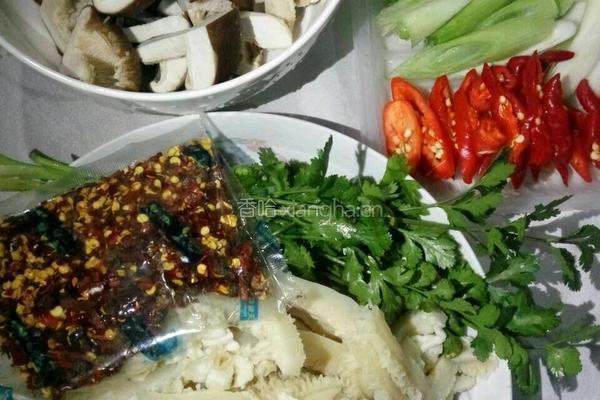 香辣牛肚火锅的做法图解2