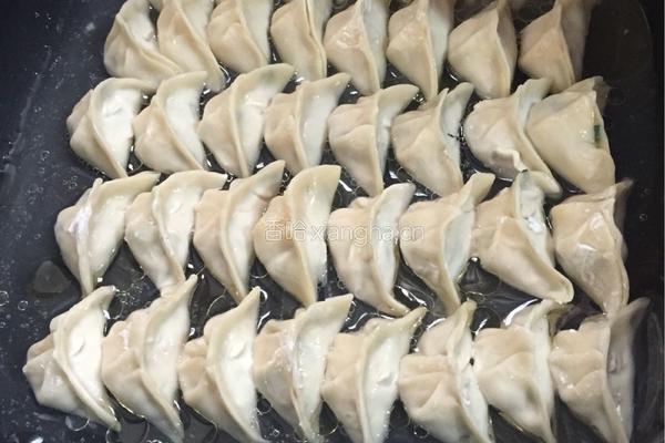 手工煎饺的做法图解2