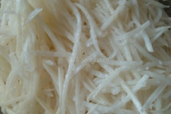 清炒白萝卜丝的做法图解2
