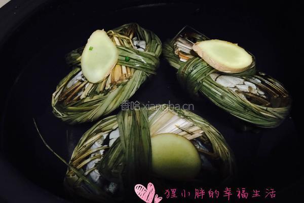 水煮大闸蟹的做法图解3