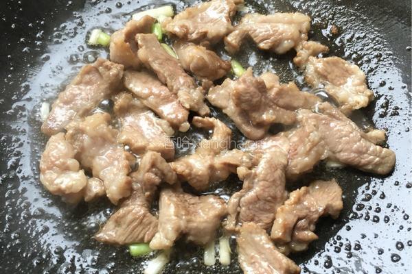 胡萝卜红椒炒肉的做法图解4