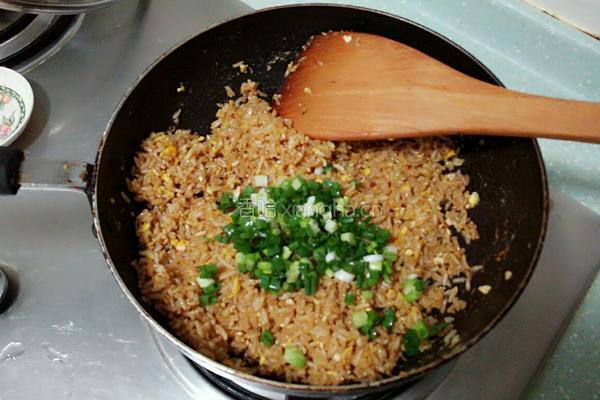 姜粒鸡蛋炒饭的做法图解5