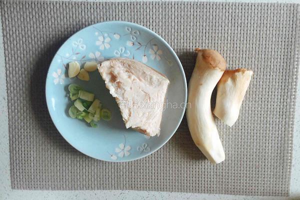 家常杏鲍菇回锅肉的做法图解2