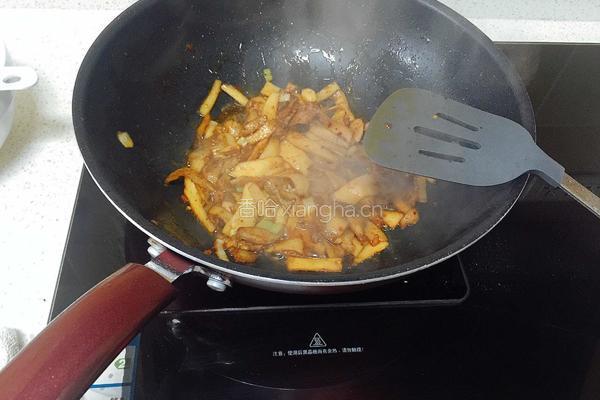家常杏鲍菇回锅肉的做法图解7