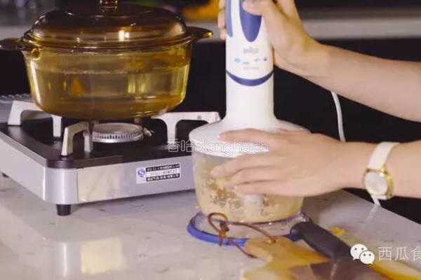 三色肉丸冬瓜汤的做法图解4
