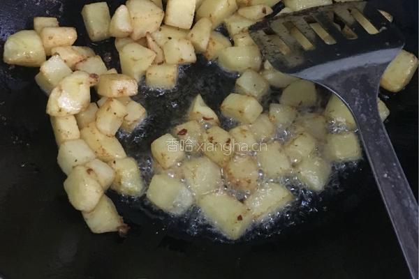 孜然土豆鸡块的做法图解2