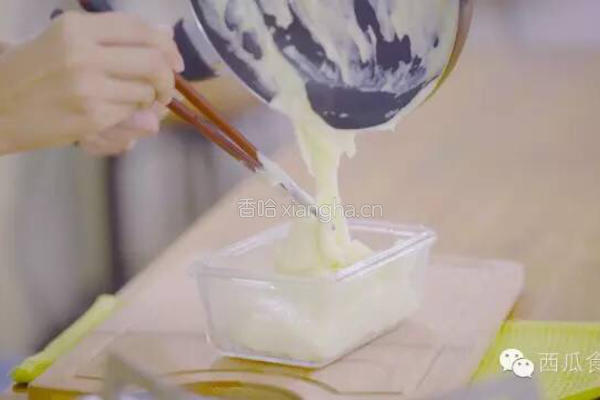 椰丝小方的做法图解4
