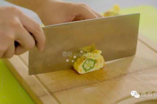 秋葵蛋卷的做法图解7