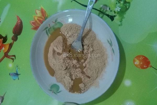腌鹌鹑皮蛋的做法图解1