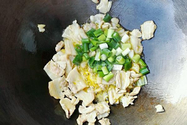 铁锅炖鱼的做法图解2