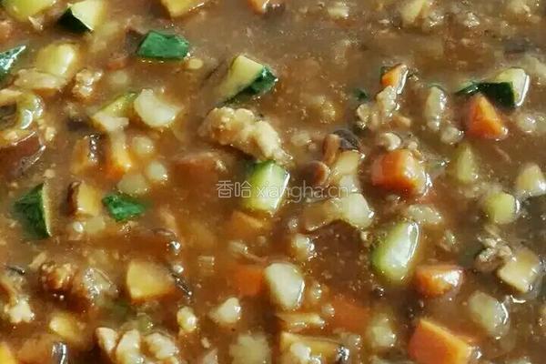 香菇肉酱杂酱面的做法图解3