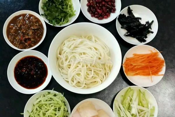 香菇肉酱杂酱面的做法图解4