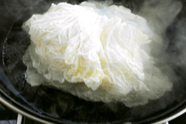翡翠彩蔬卷的做法图解3