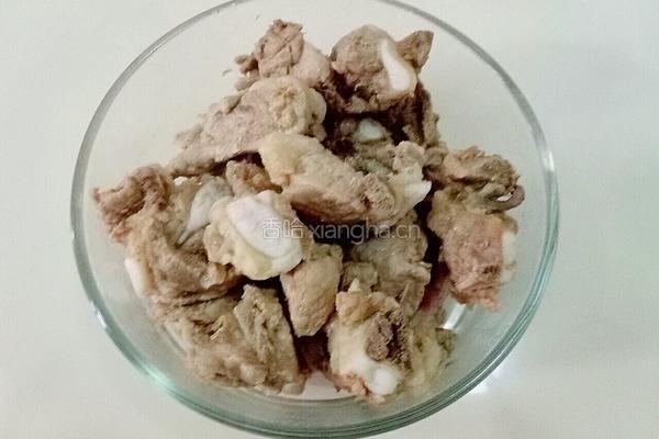排骨烧青豆的做法图解4