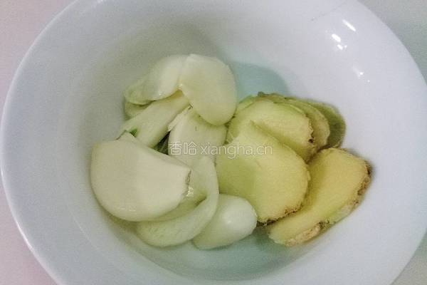 排骨烧青豆的做法图解5