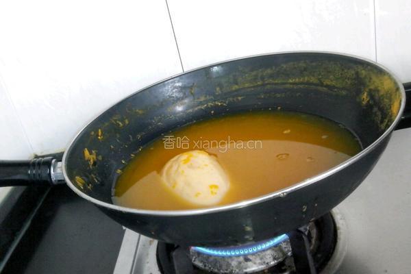 南瓜汤煮藕段的做法图解3