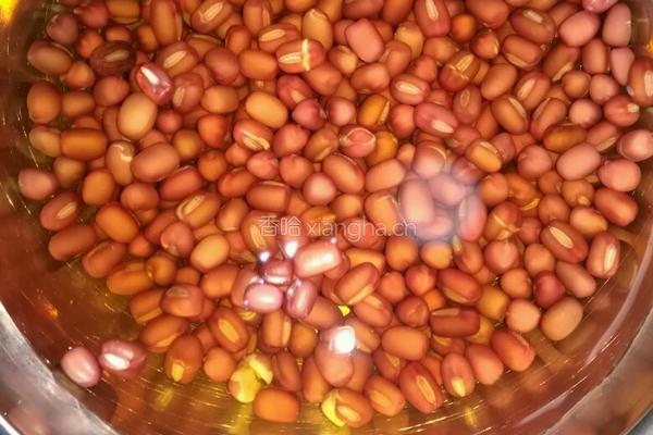 南瓜红豆粥的做法图解1