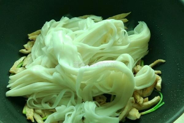 炒粿条的做法图解3
