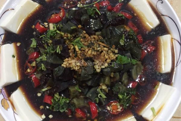 皮蛋豆腐的做法图解5