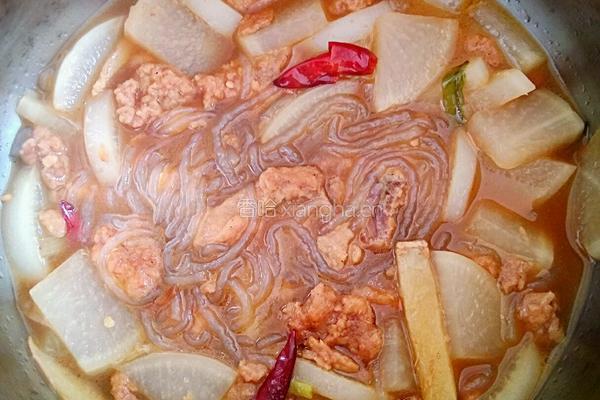 酥肉萝卜炖粉条的做法图解7