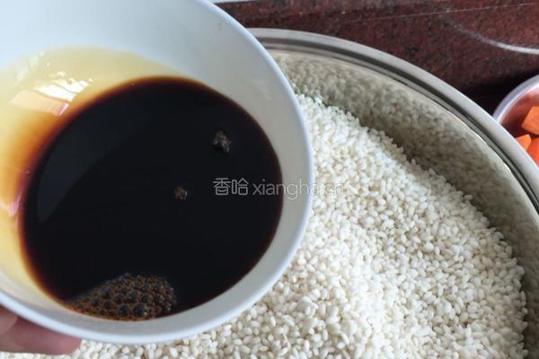 咸肉栗子粽的做法图解3