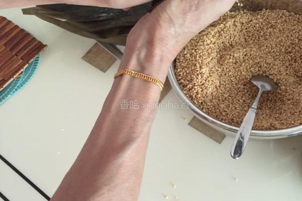 咸肉栗子粽的做法图解9