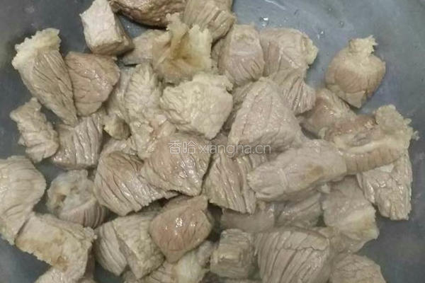 牛肉炖萝卜的做法图解4