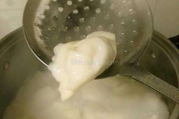 肉三鲜饺子的做法图解12