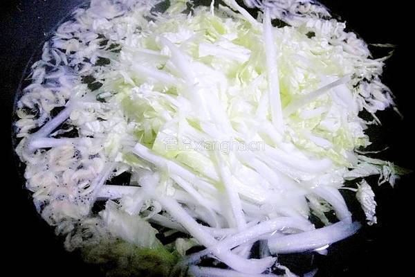 虾米白菜粉丝素汤的做法图解7