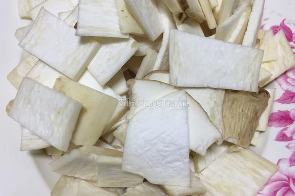 杏鲍菇炒肉的做法图解2