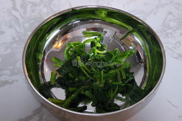 菠菜卷饼的做法图解1